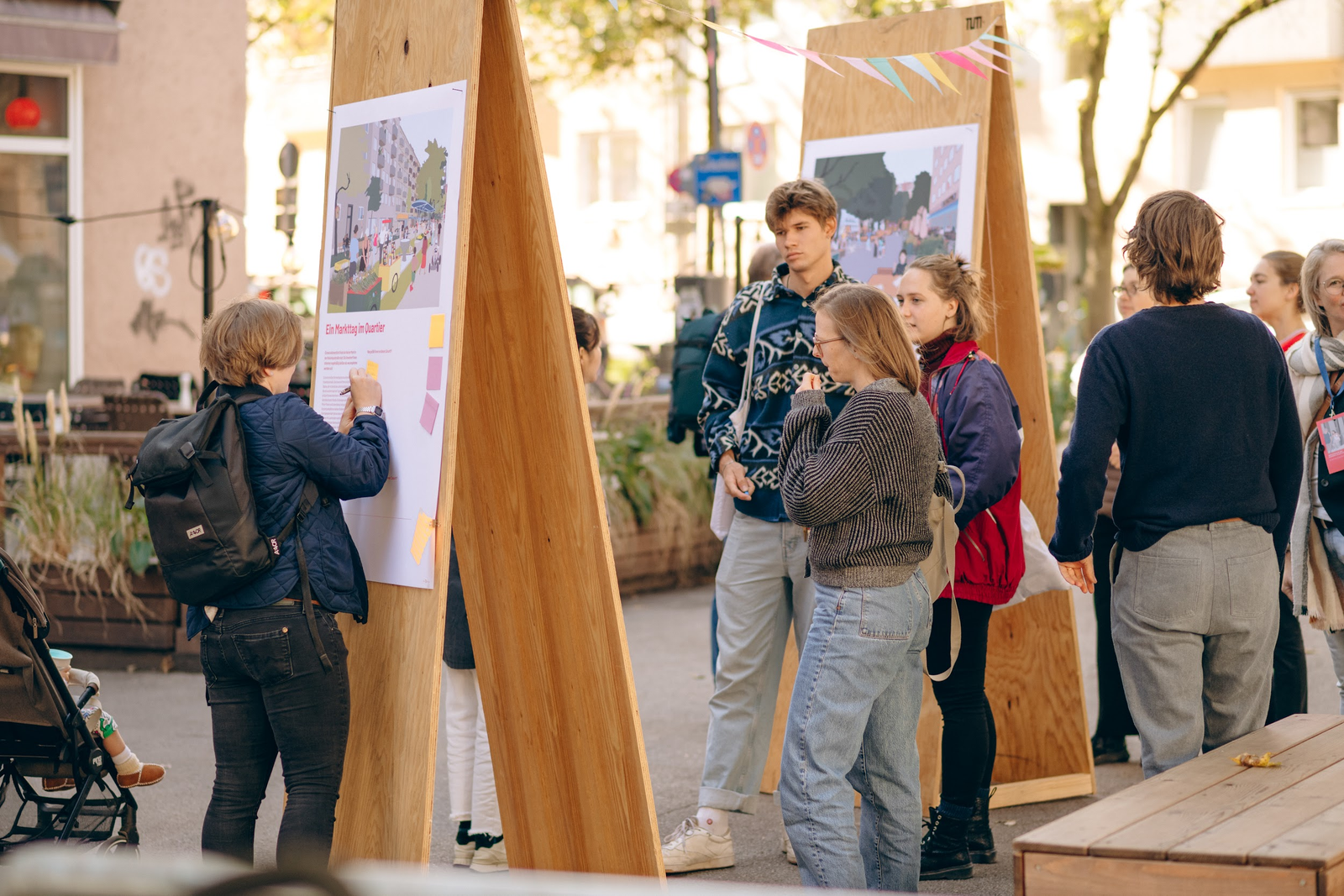 Illustrated future scenarios exhibited in the neighbourhood at the futures forum